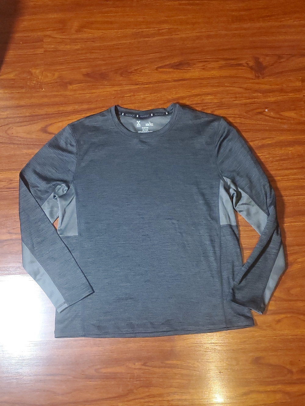 Xersion Men's Long-Sleeve Performance Top - Dark Gray